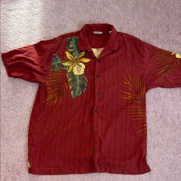 Tommy Bahama Hawaiian Shirt Mens XLarge 100% Silk Floral Aloha Button Up - Picture 1 of 7